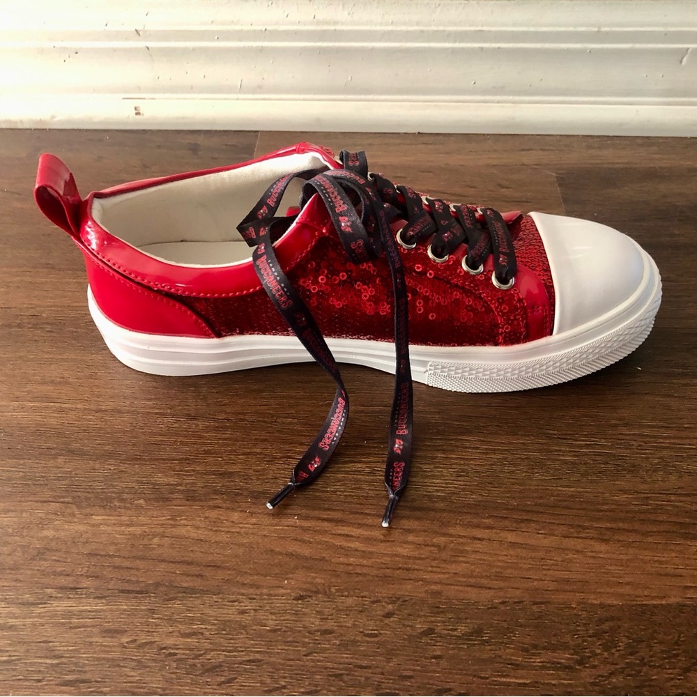 Women’s Cuce Red Tampa Bay Buccaneers Sequin Sneakers White Soles NFL New Size 8 - Picture 9 of 13